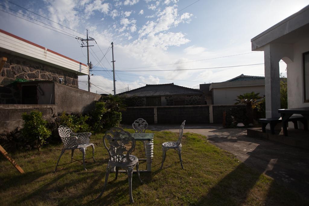 Choonhee Pension Jeju Esterno foto